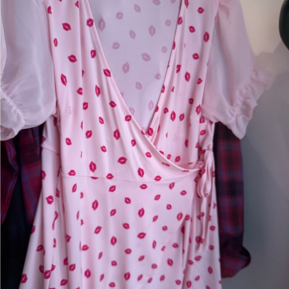 Torrid Pink Lip Print Wrap Top